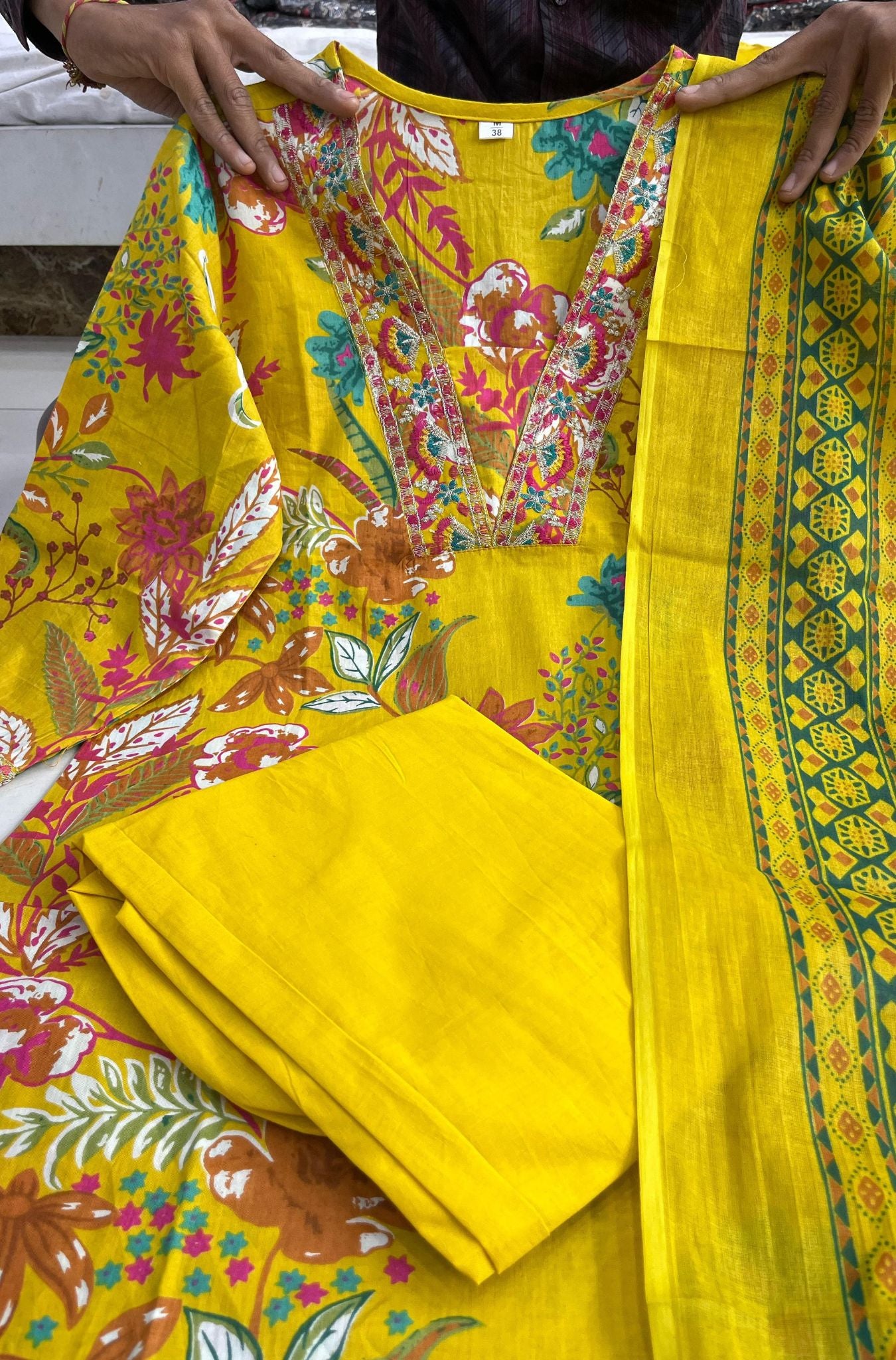 Stylish Neck Design Cotton Kurti Pant Dupatta Set