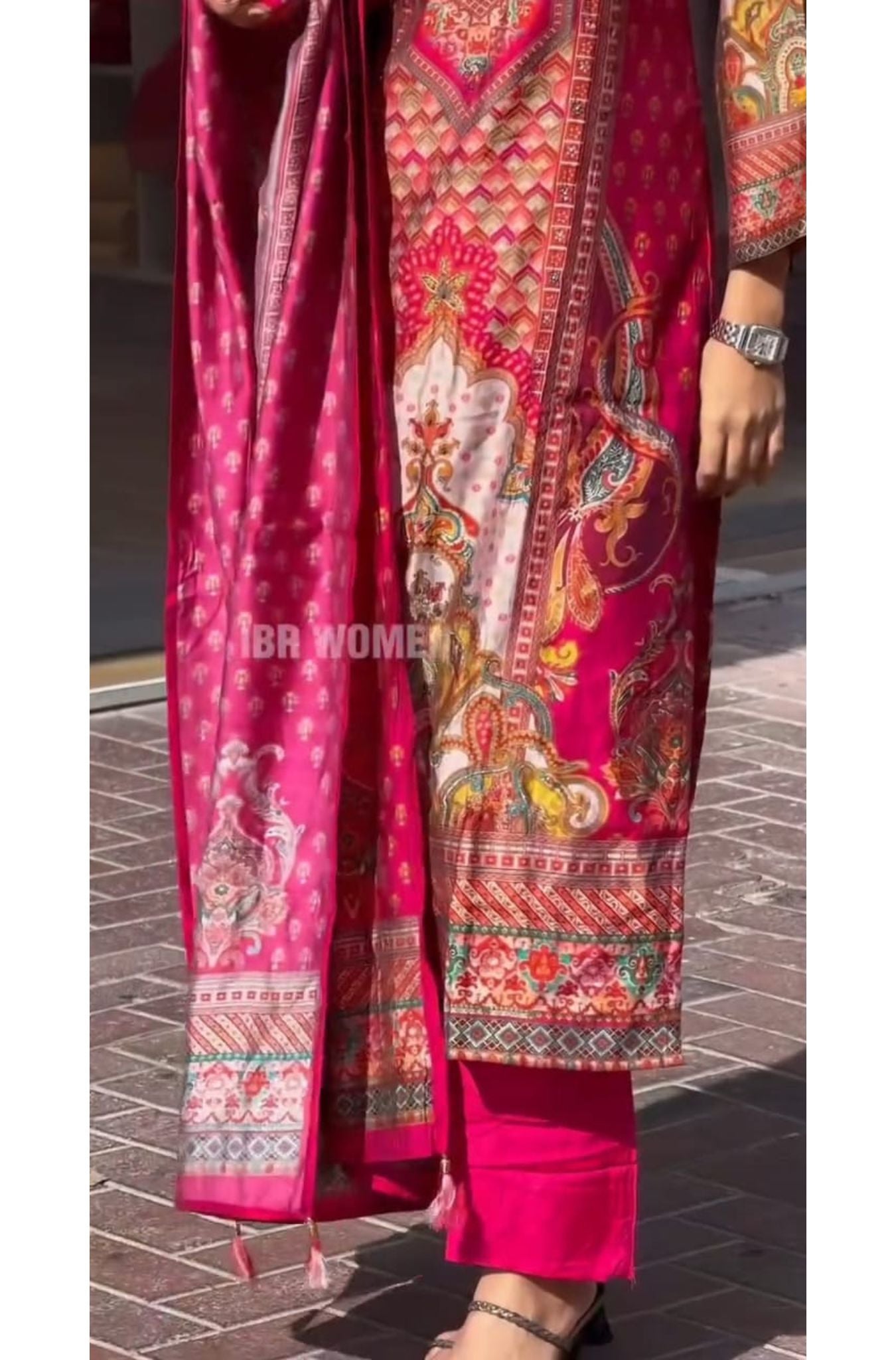 Lilac Muslin Pakistani Suit Kurta Pent Dupatta