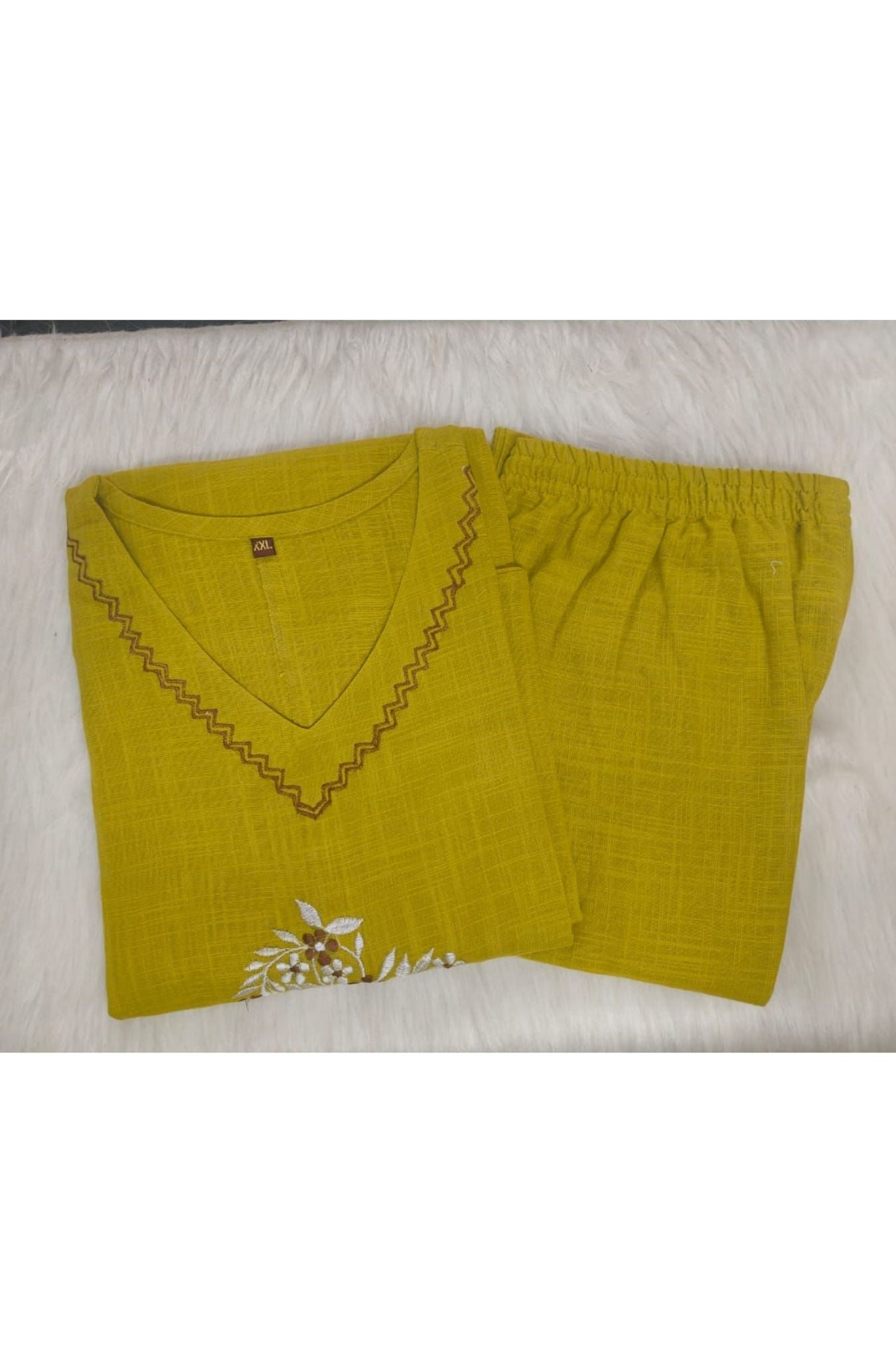 Beautiful Embroidery Work Kurta Set For Woman